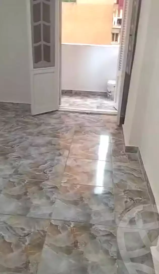 https://aqarmap.com.eg/en/listing/7207356-for-sale-alexandria-al-agamy-el-hanouvel-radwan-st