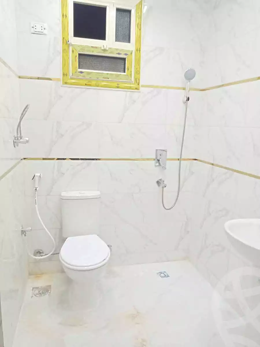 https://aqarmap.com.eg/en/listing/7207385-for-sale-cairo-el-haram-el-lebeny-soltan-khattab-st