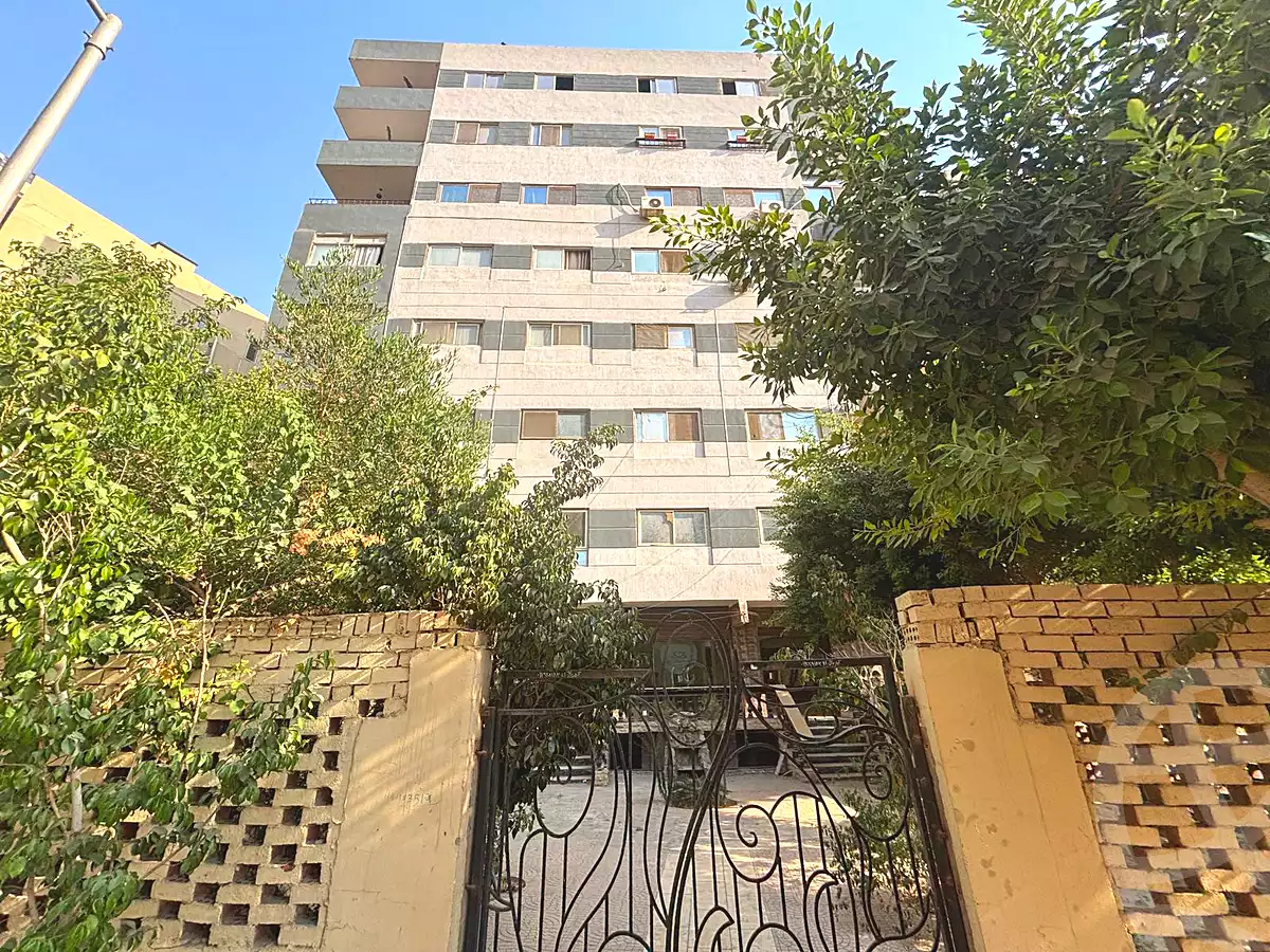 https://aqarmap.com.eg/ar/listing/7015134-for-sale-cairo-mokattam-el-hadabah-el-wosta-6th-zone-masaken-al-mokattam-st