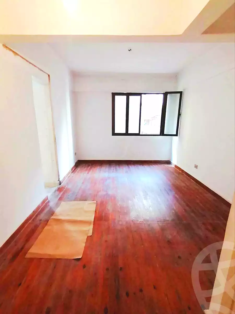 https://aqarmap.com.eg/en/listing/7207669-for-sale-alexandria-el-asafra-l-sfr-bhry-el-geish-rd