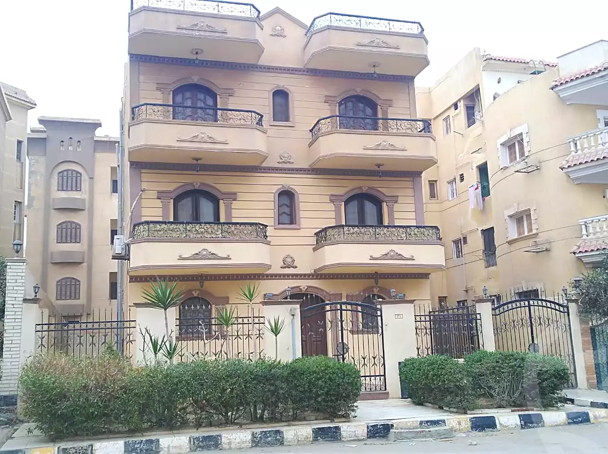 https://aqarmap.com.eg/ar/listing/7208298-for-sale-cairo-new-cairo-el-ahyaa-fourth-neighborhood-street-1