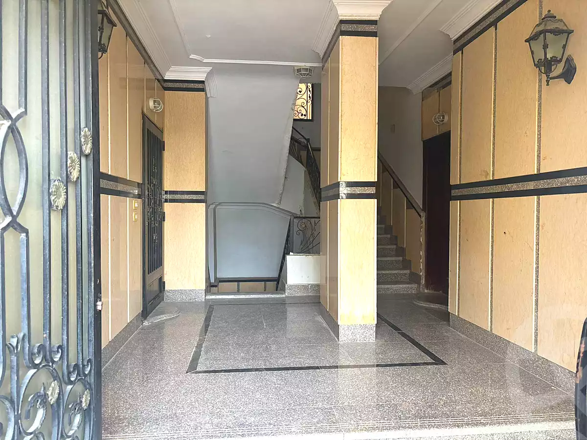 https://aqarmap.com.eg/ar/listing/7208316-for-sale-cairo-new-cairo-el-ahyaa-first-neighborhood-omar-ibn-abd-el-aziz-st