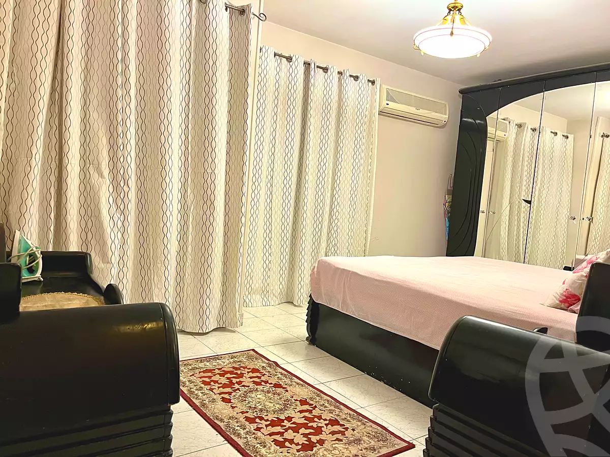https://aqarmap.com.eg/ar/listing/7208403-for-rent-cairo-new-cairo-lrhb-city-phase-5-talaat-mostafa-st