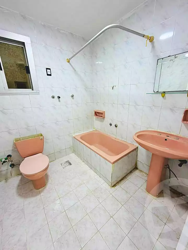 https://aqarmap.com.eg/ar/listing/7208414-for-sale-alexandria-al-agamy-shataa-el-nakheel