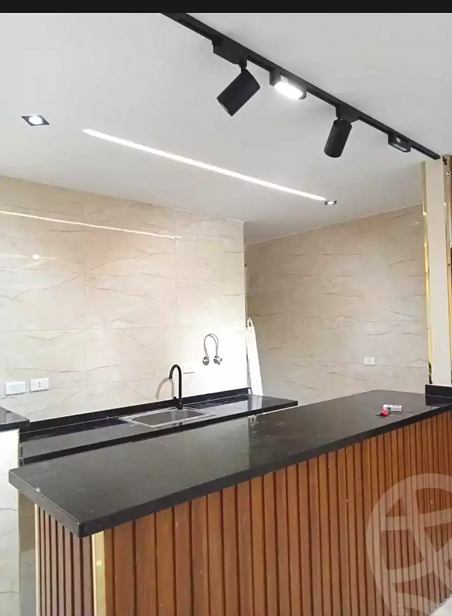 https://aqarmap.com.eg/ar/listing/7208464-for-sale-alexandria-sydy-bshr-sydy-bshr-bhry-street-17