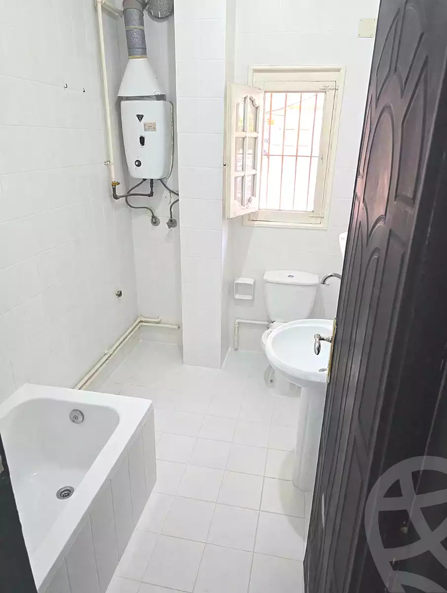 https://aqarmap.com.eg/en/listing/7208465-for-rent-cairo-heliopolis-heliopolis-square-abd-al-hamid-abou-hief-st