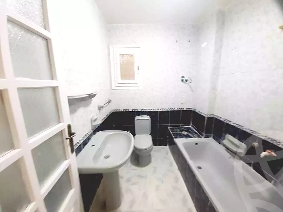 https://aqarmap.com.eg/en/listing/7208511-for-sale-alexandria-al-agamy-shataa-el-nakheel
