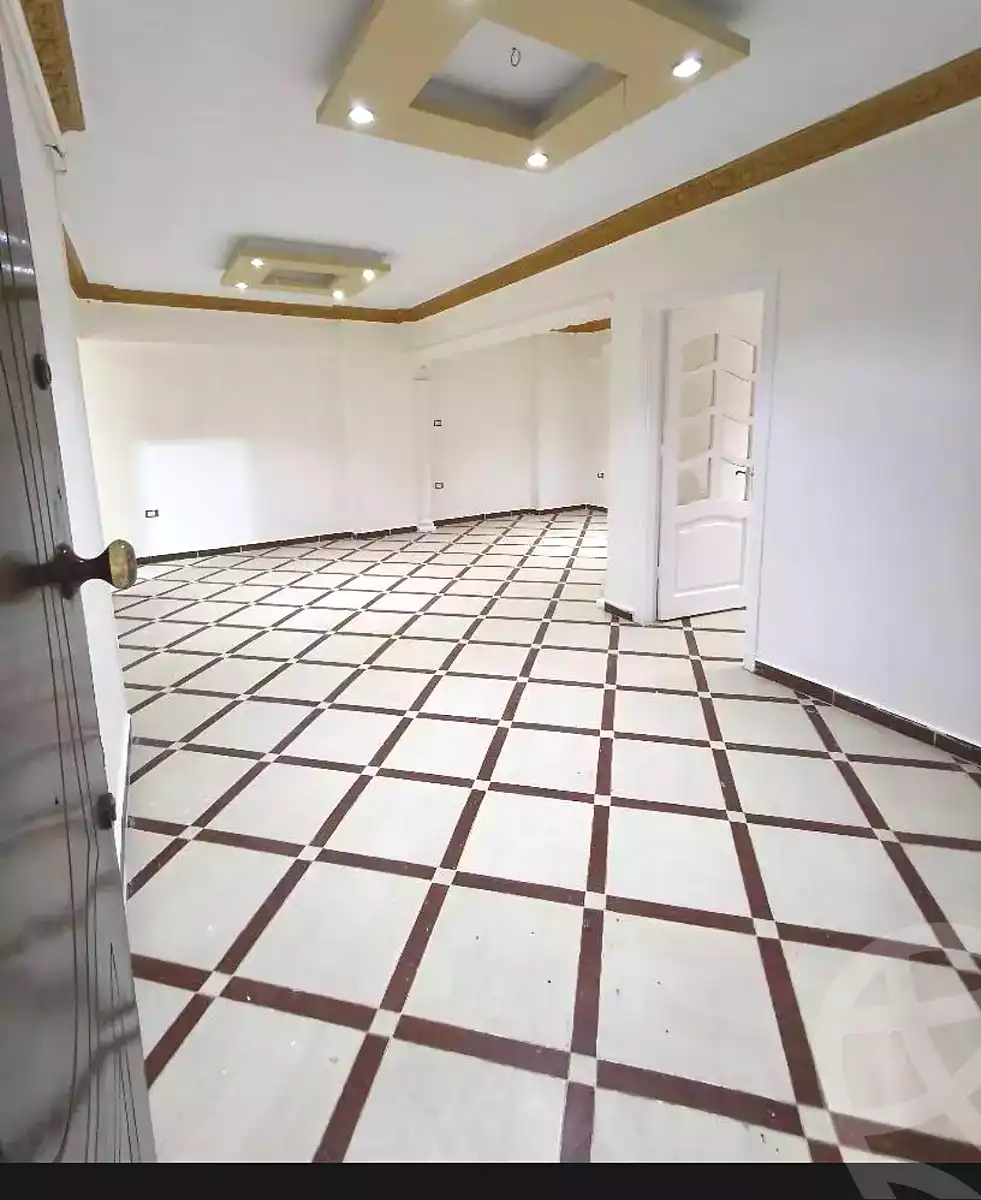 https://aqarmap.com.eg/en/listing/7208527-for-sale-alexandria-lsywf-el-falki