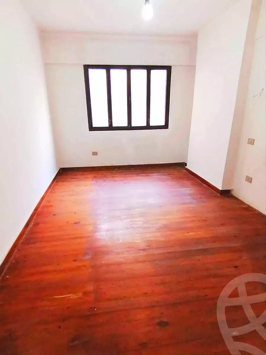 https://aqarmap.com.eg/ar/listing/7208630-for-sale-alexandria-el-asafra-l-sfr-bhry