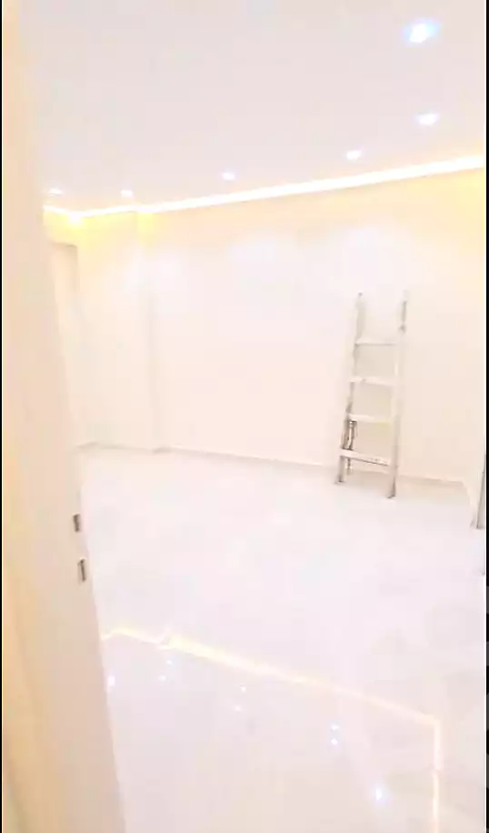 https://aqarmap.com.eg/ar/listing/7208775-for-sale-alexandria-sydy-bshr-sydy-bshr-bhry-street-17