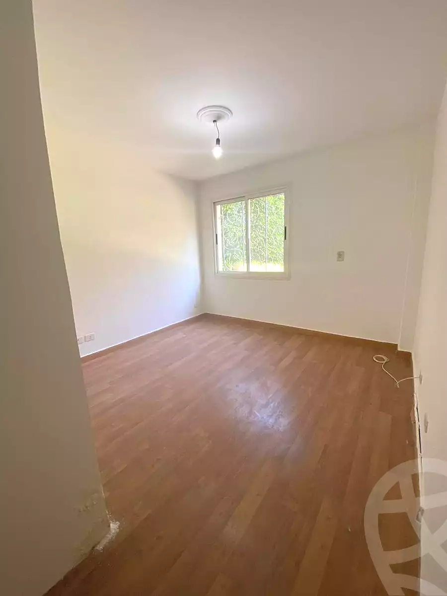 https://aqarmap.com.eg/en/listing/7208929-for-sale-cairo-new-cairo-lrhb-city-phase-4-ahmed-oraby-st