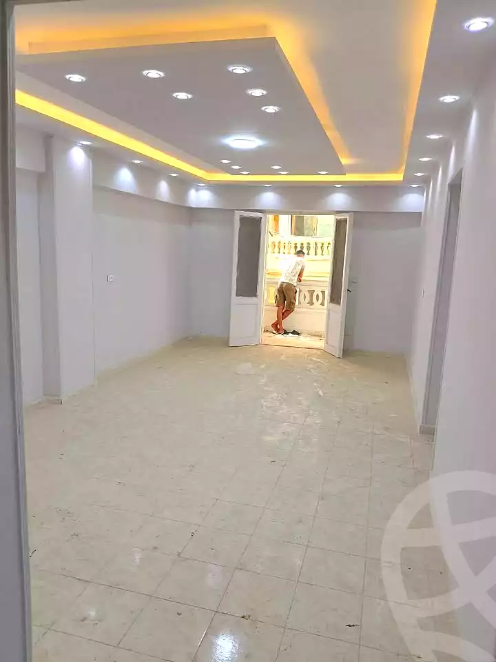 https://aqarmap.com.eg/ar/listing/7209022-for-sale-alexandria-al-agamy-el-hanouvel-radwan-st