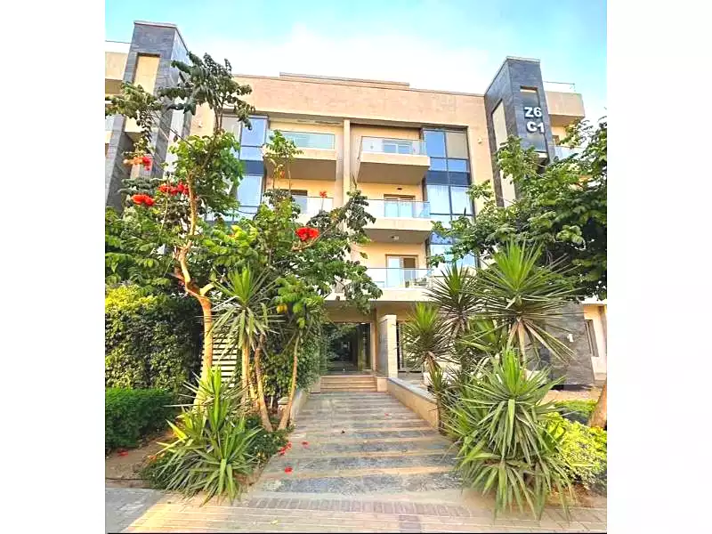 https://aqarmap.com.eg/en/listing/7209323-for-sale-cairo-new-cairo-compounds-galleria-moon-valley-compound-arabia
