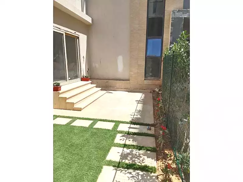 https://aqarmap.com.eg/en/listing/7209404-for-sale-cairo-new-cairo-compounds-galleria-moon-valley-compound-arabia