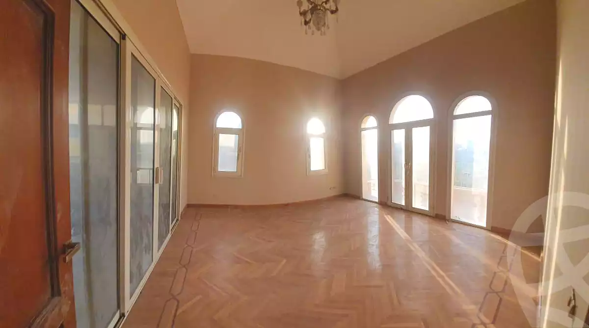 12 BR Villa in Royal City, photo 13 of 14