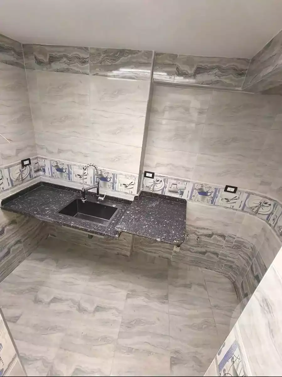 https://aqarmap.com.eg/ar/listing/7209824-for-sale-alexandria-lsywf-el-falki