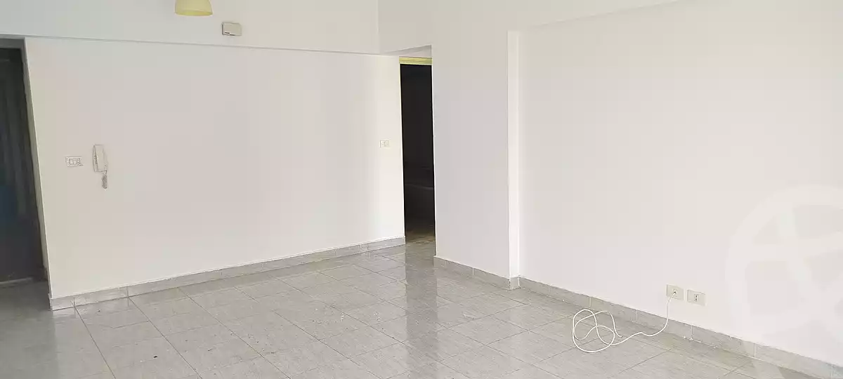 https://aqarmap.com.eg/ar/listing/7209993-for-rent-cairo-new-cairo-lrhb-city-mtdd-lrhb-phase-9