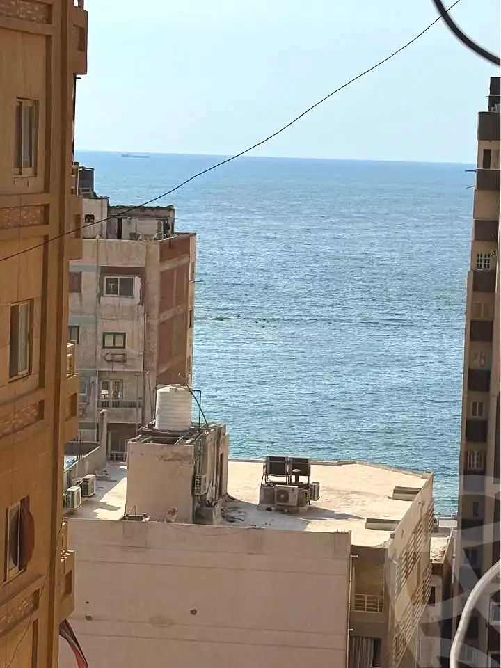 https://aqarmap.com.eg/ar/listing/7210028-for-sale-alexandria-sydy-bshr-sydy-bshr-bhry-amr-el-nogomy-st
