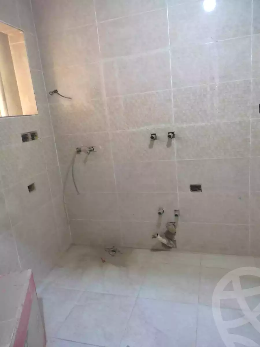 https://aqarmap.com.eg/ar/listing/7210259-for-sale-cairo-helwan-mnshy-yn-hlwn-mansour-st