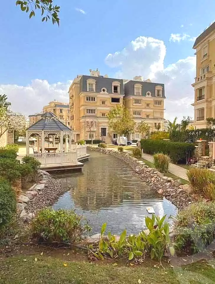 https://aqarmap.com.eg/ar/listing/7210433-for-sale-cairo-new-cairo-compounds-mountain-view1-1-compound