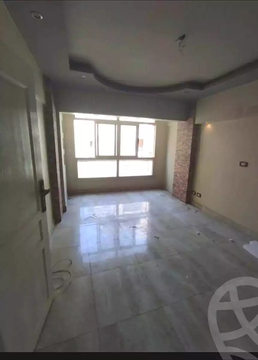 https://aqarmap.com.eg/ar/listing/7210731-for-rent-alexandria-moharram-bey