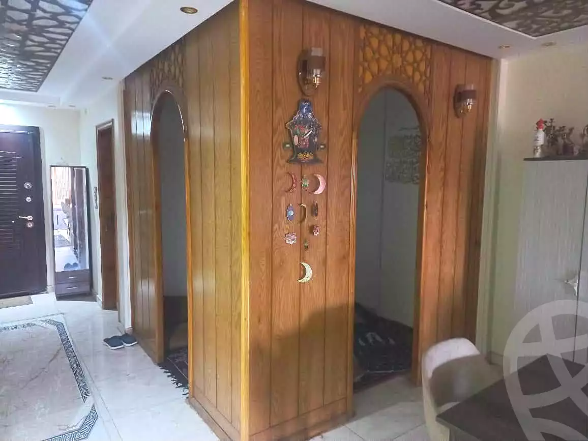 https://aqarmap.com.eg/en/listing/7210913-for-sale-cairo-helwan-helwan-el-sharkeya-heidar-st