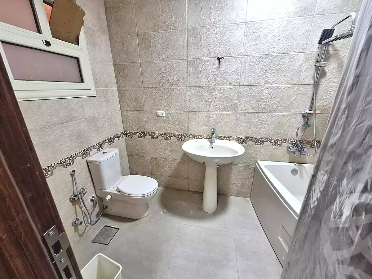 https://aqarmap.com.eg/ar/listing/7211064-for-rent-cairo-new-cairo-ganob-el-akadamiya-south-academy-o-el-sheikh-mostafa-ismael-st