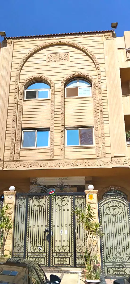 https://aqarmap.com.eg/ar/listing/7211444-for-sale-cairo-new-cairo-el-banafsg-el-banafsag-10-ibrahim-el-mazni-st