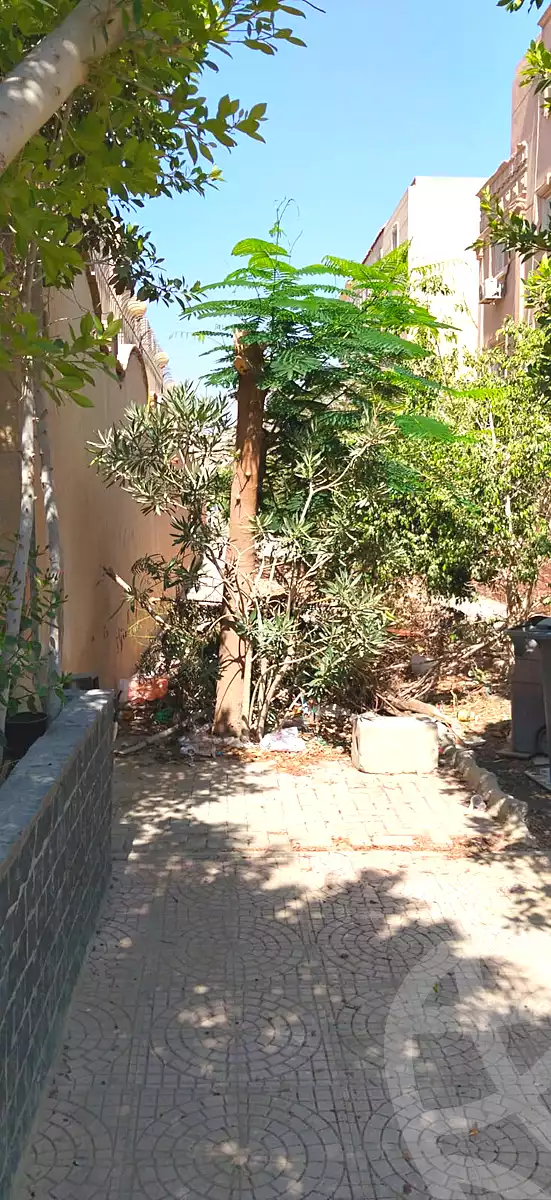 https://aqarmap.com.eg/ar/listing/7211444-for-sale-cairo-new-cairo-el-banafsg-el-banafsag-10-ibrahim-el-mazni-st