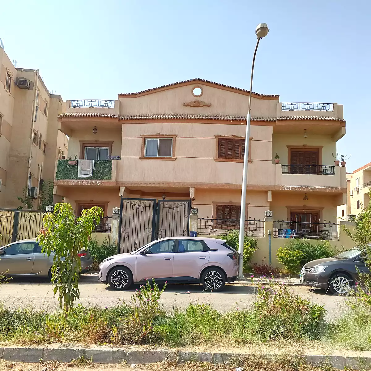 https://aqarmap.com.eg/ar/listing/7211465-for-sale-cairo-al-oubour-el-hay-el-khames-samira-mousa-st