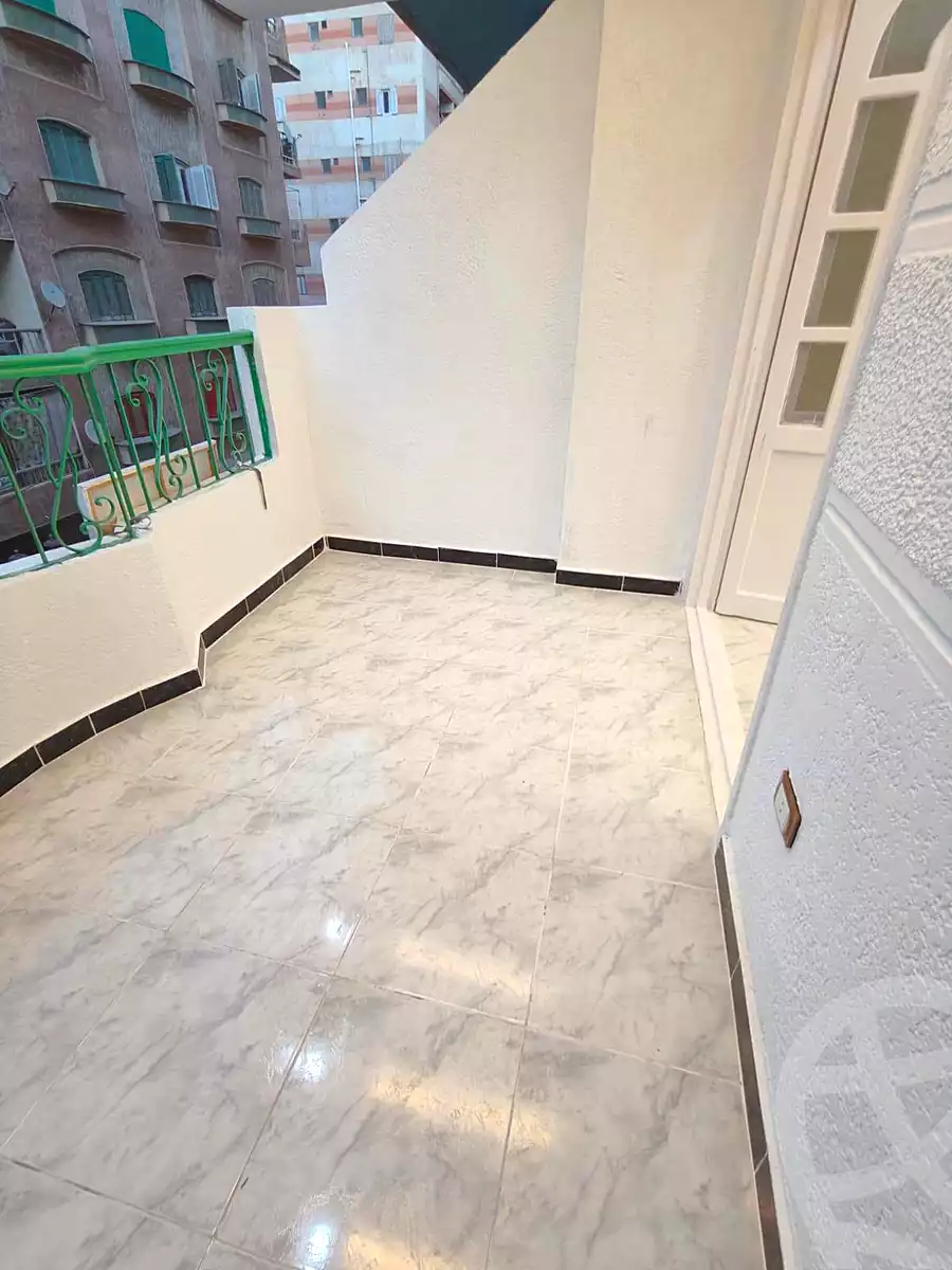 https://aqarmap.com.eg/ar/listing/7211778-for-sale-alexandria-al-agamy-shataa-el-nakheel
