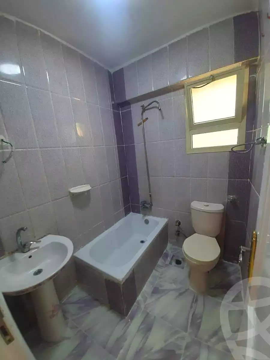 https://aqarmap.com.eg/en/listing/7211937-for-sale-alexandria-al-agamy-shataa-el-nakheel-no-8-st