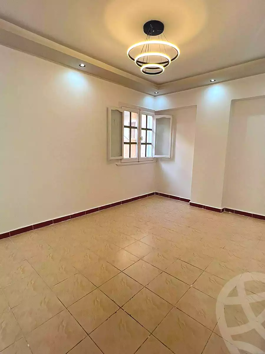 https://aqarmap.com.eg/ar/listing/7212021-for-sale-alexandria-al-agamy-shataa-el-nakheel