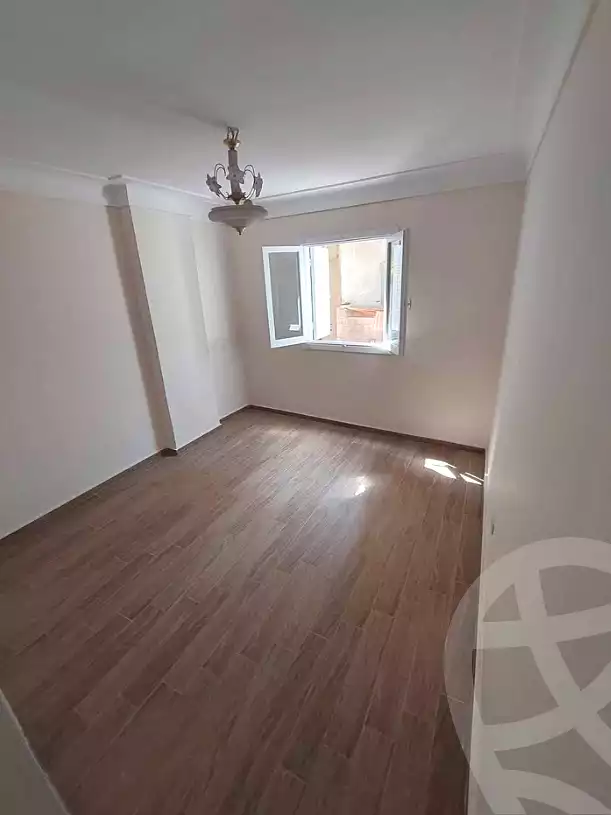 https://aqarmap.com.eg/en/listing/7212022-for-sale-alexandria-sydy-bshr-sydy-bshr-bhry
