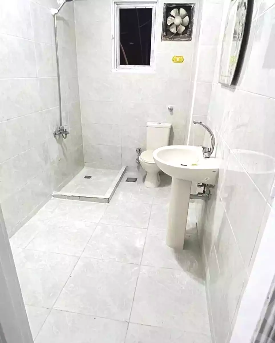 https://aqarmap.com.eg/ar/listing/7212062-for-rent-alexandria-sydy-bshr-sydy-bshr-bhry-shr-mhmwd-l-yswy