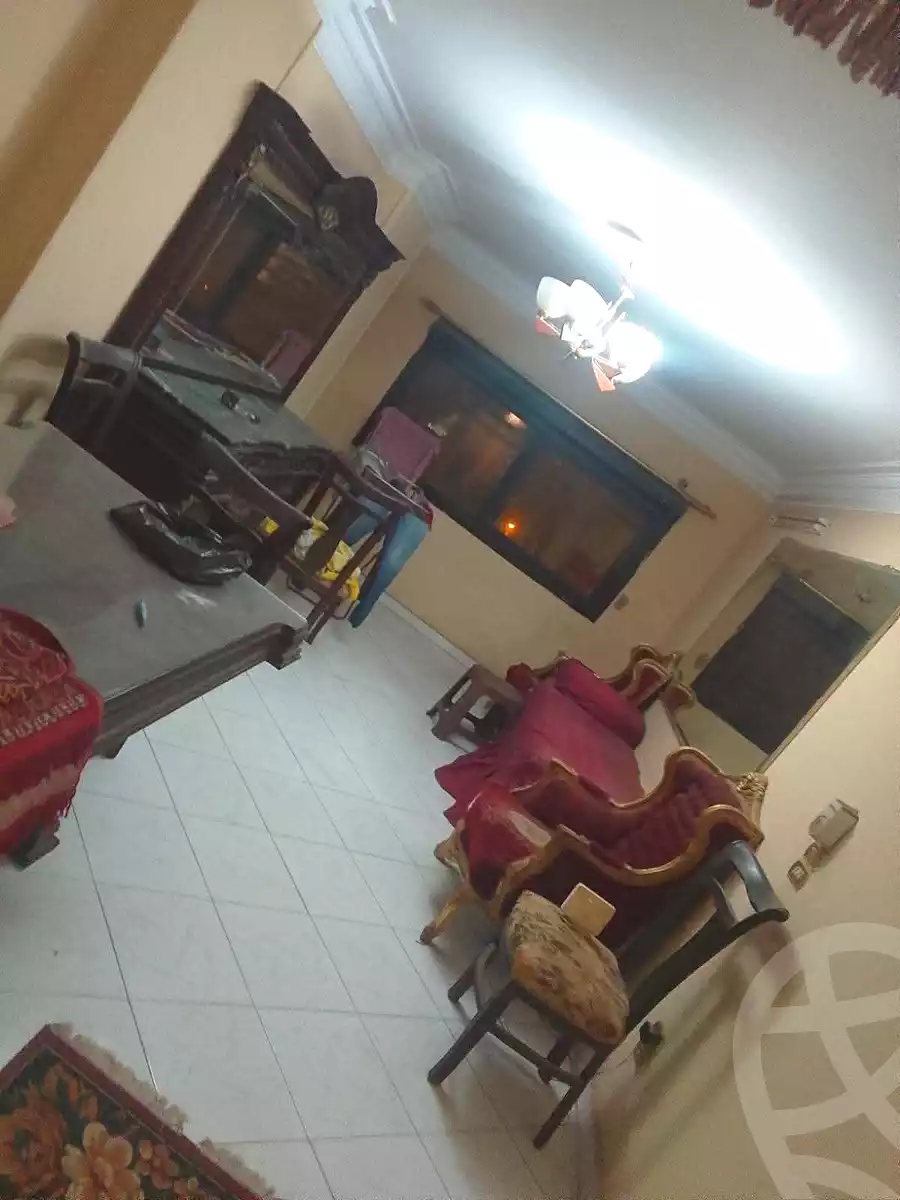 https://aqarmap.com.eg/ar/listing/7212367-for-sale-cairo-helwan-ahmed-enci-st