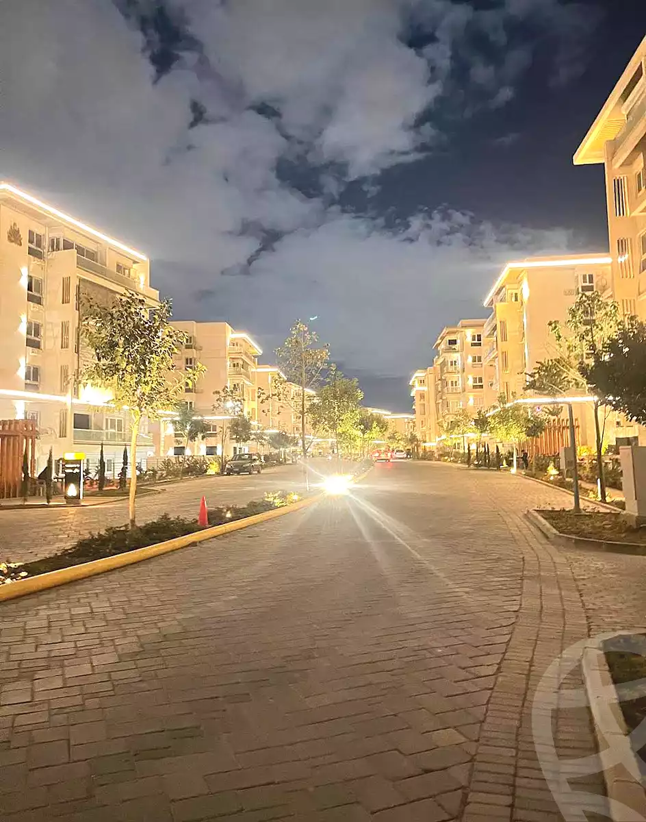 https://aqarmap.com.eg/ar/listing/7212625-for-sale-cairo-new-cairo-compounds-mwntn-fyw-y-syty-club-park-mountain-view-icity