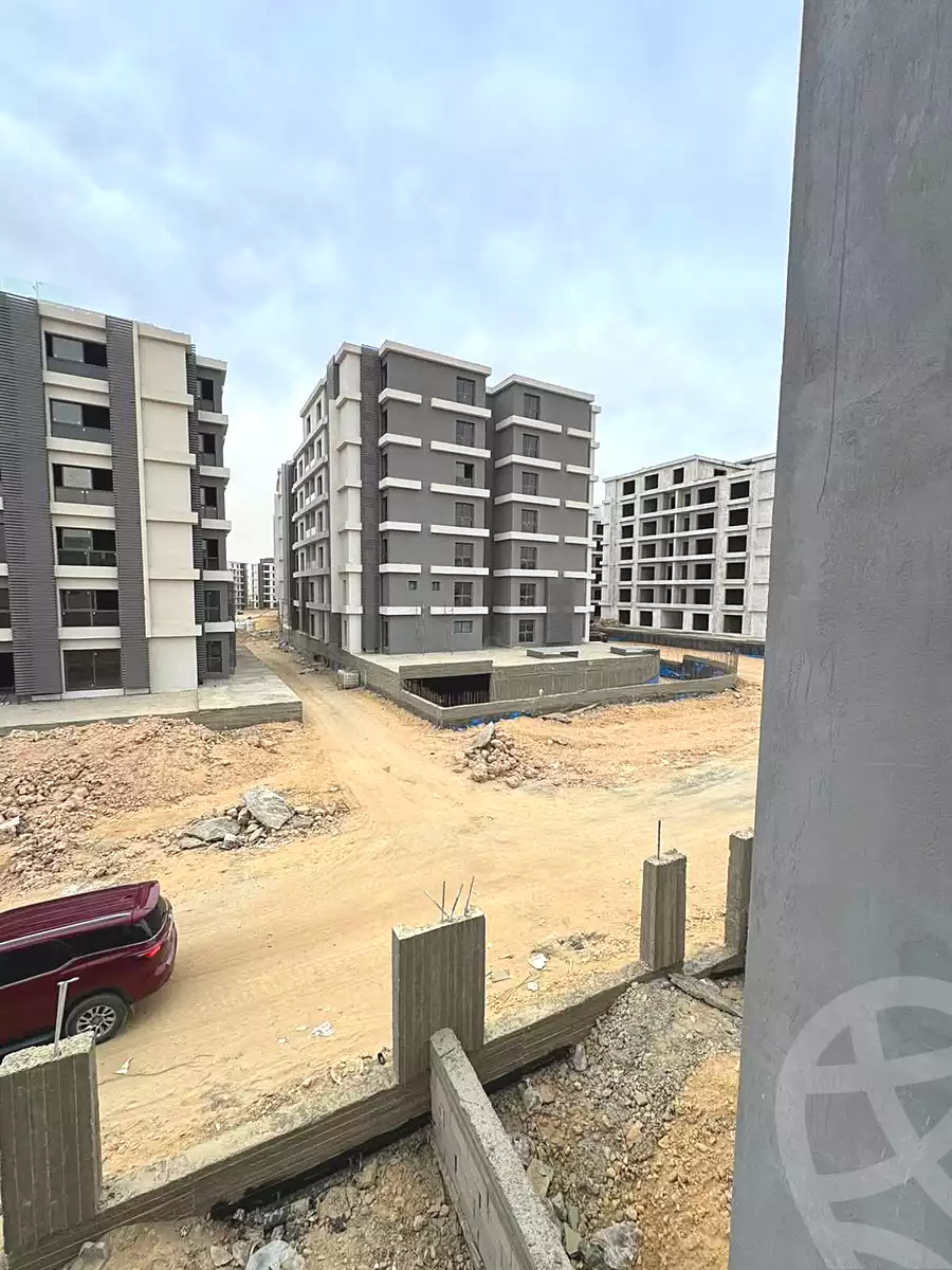 https://aqarmap.com.eg/ar/listing/7212660-for-sale-cairo-new-cairo-compounds-kmbwnd-kryk-twn-il-cazar
