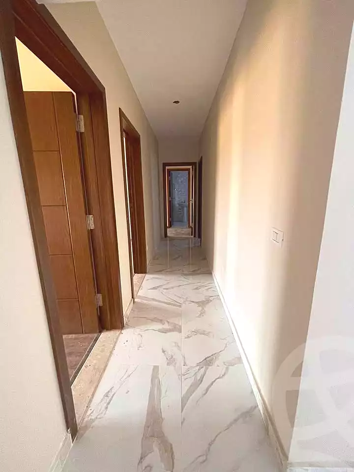 https://aqarmap.com.eg/en/listing/7212746-for-sale-cairo-new-cairo-compounds-century-city-compound-vintage-development