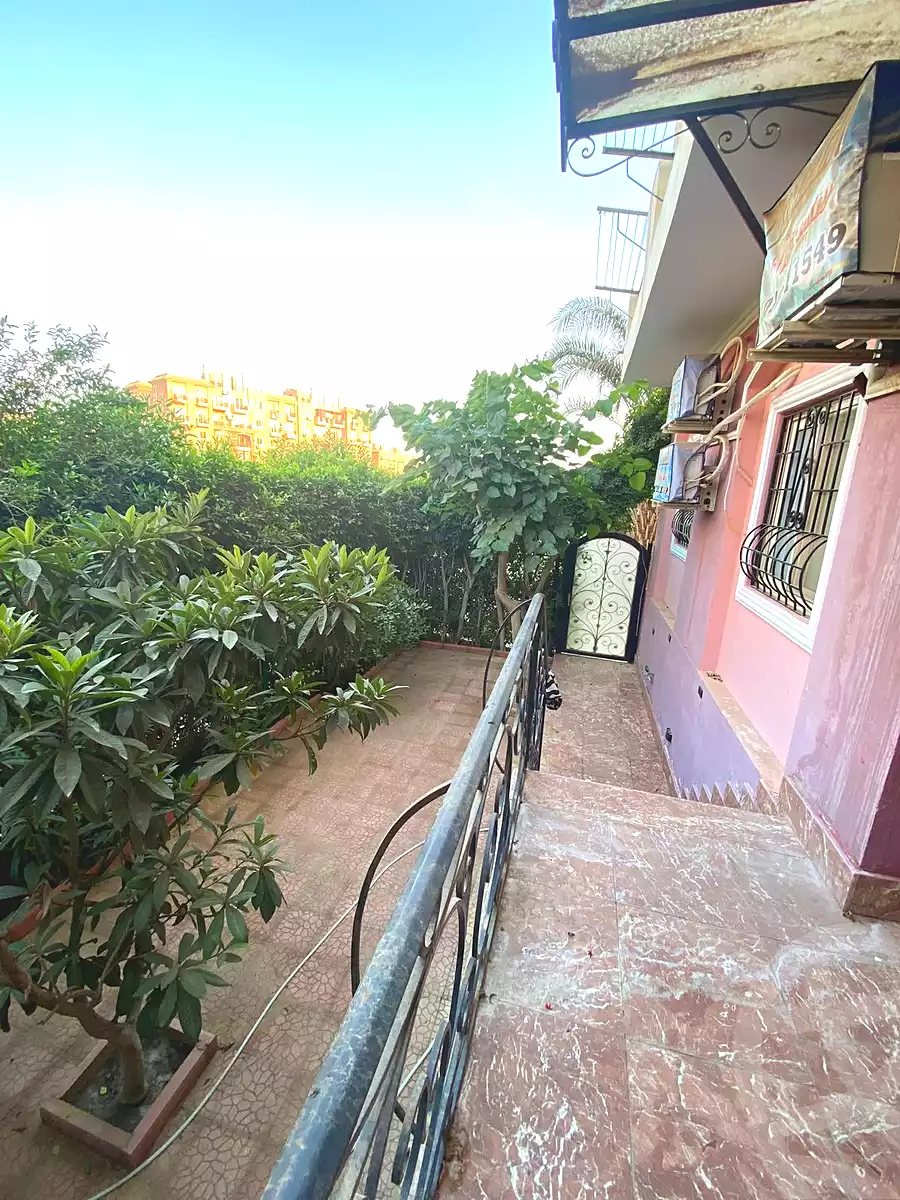 https://aqarmap.com.eg/ar/listing/7213102-for-sale-cairo-el-sheikh-zayed-city-compounds-rawdet-zayed
