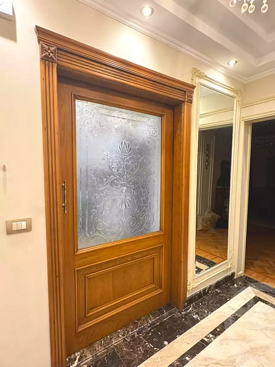 https://aqarmap.com.eg/ar/listing/7213148-for-sale-cairo-el-sheikh-zayed-city-compounds-el-khamayel