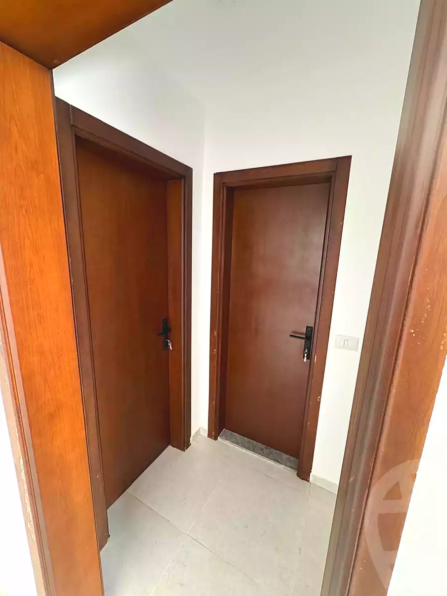 https://aqarmap.com.eg/ar/listing/7213175-for-sale-cairo-el-sheikh-zayed-city-compounds-el-khamayel