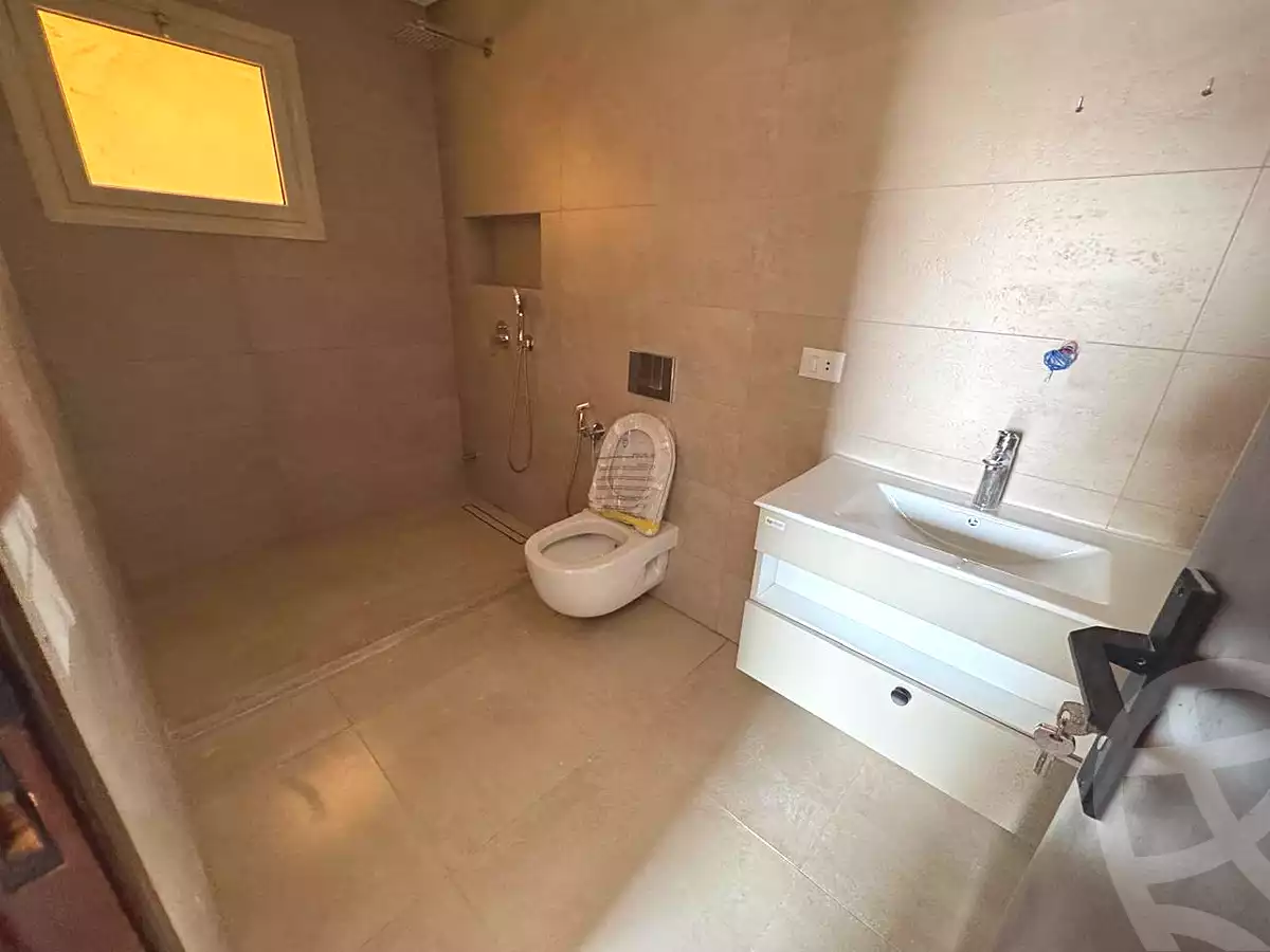 https://aqarmap.com.eg/ar/listing/7213175-for-sale-cairo-el-sheikh-zayed-city-compounds-el-khamayel