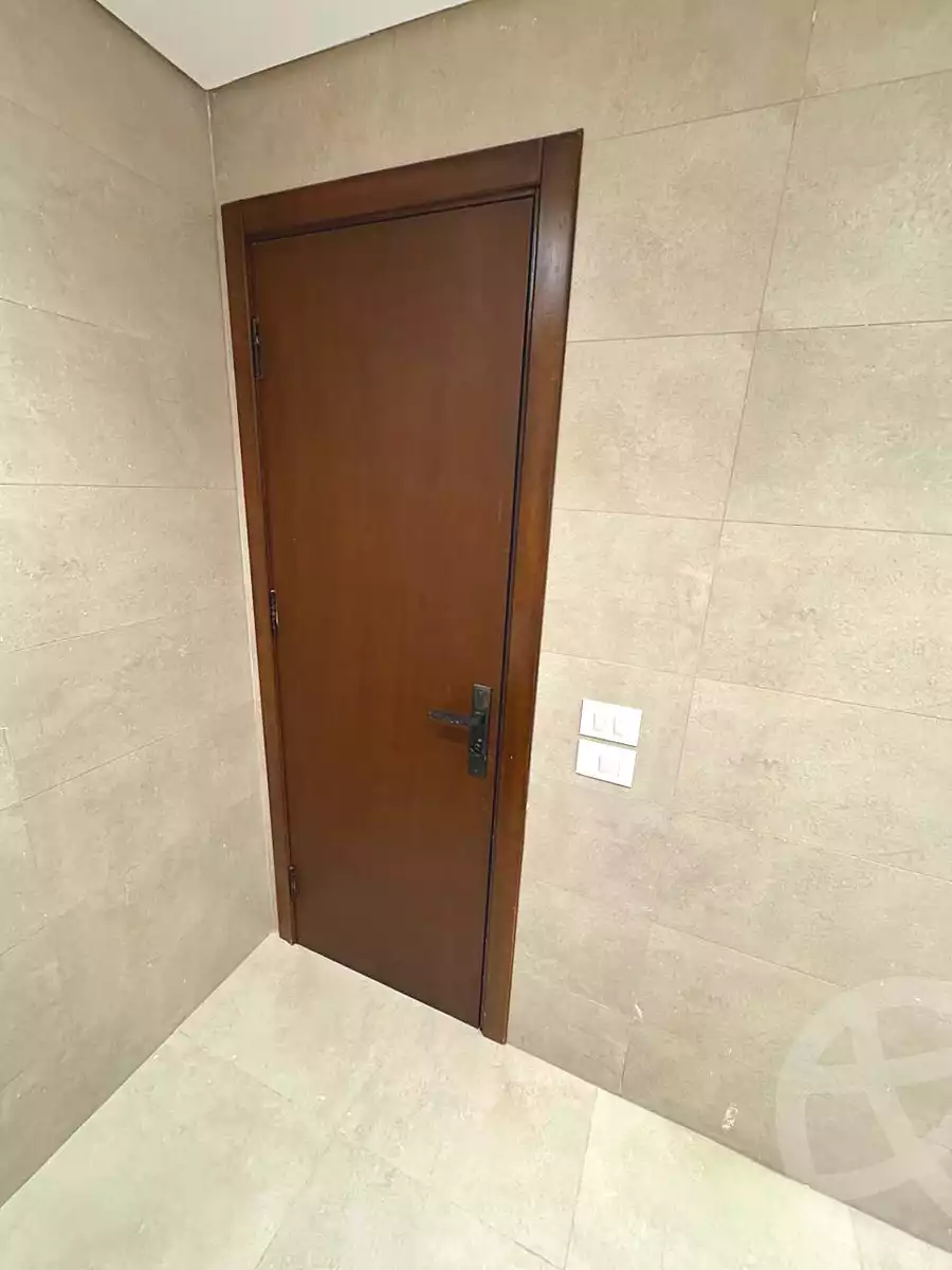 https://aqarmap.com.eg/ar/listing/7213175-for-sale-cairo-el-sheikh-zayed-city-compounds-el-khamayel