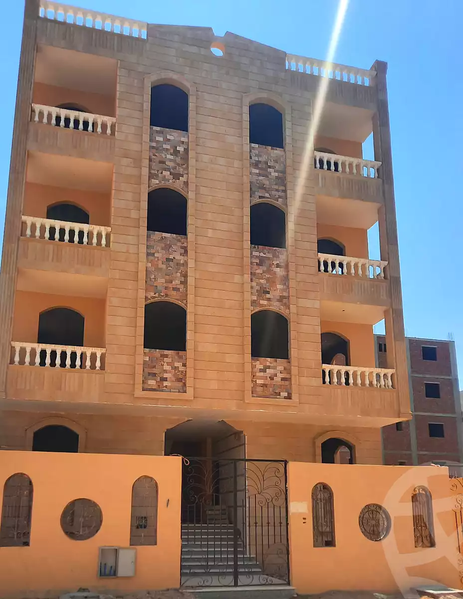 https://aqarmap.com.eg/ar/listing/7213257-for-sale-cairo-badr-city-hai-el-ashgar-featured-neighborhood-el-imam-el-bokhary-st