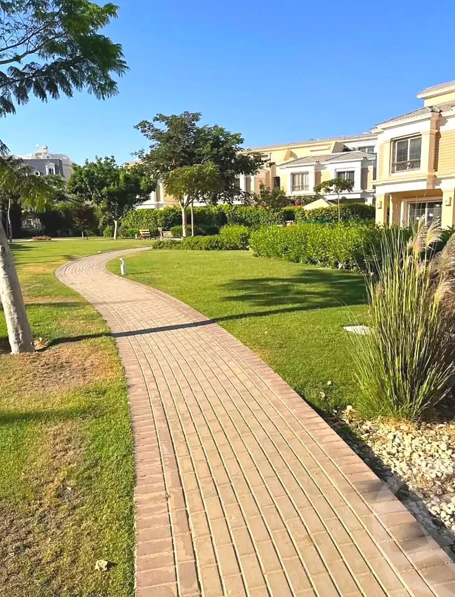 https://aqarmap.com.eg/en/listing/7213348-for-sale-cairo-new-cairo-compounds-hyde-park-parkway-hyde-park-compound