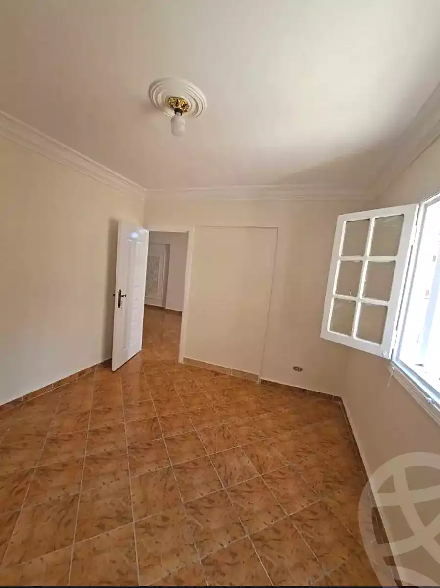 https://aqarmap.com.eg/ar/listing/7213862-for-sale-alexandria-el-asafra-l-sfr-bhry