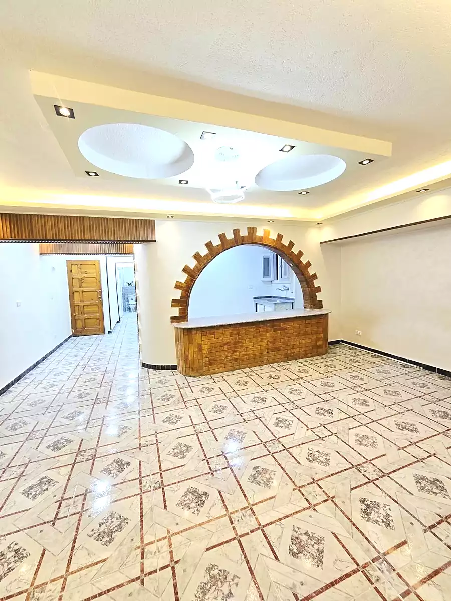 https://aqarmap.com.eg/ar/listing/7214239-for-sale-alexandria-al-agamy-shataa-el-nakheel-street-25