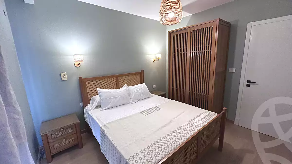 https://aqarmap.com.eg/ar/listing/7214584-for-rent-cairo-new-cairo-lrhb-city-phase-4-mohammed-farid-st