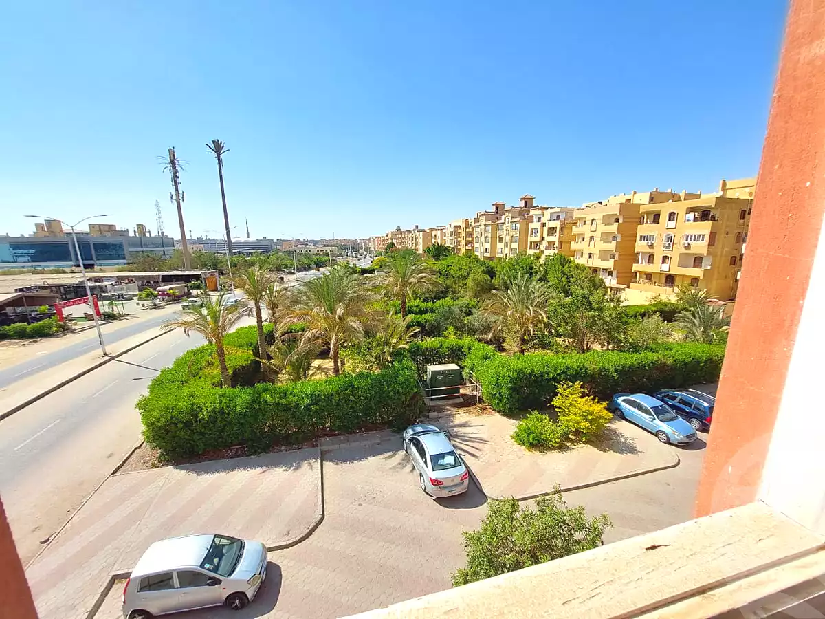 https://aqarmap.com.eg/ar/listing/7214694-for-sale-cairo-6th-of-october-el-ahyaa-neighborhood-1st-rich-bake-st